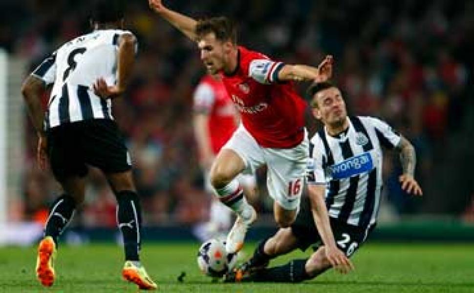 Menang Telak, Arsenal Perlebar Jarak dengan Everton
