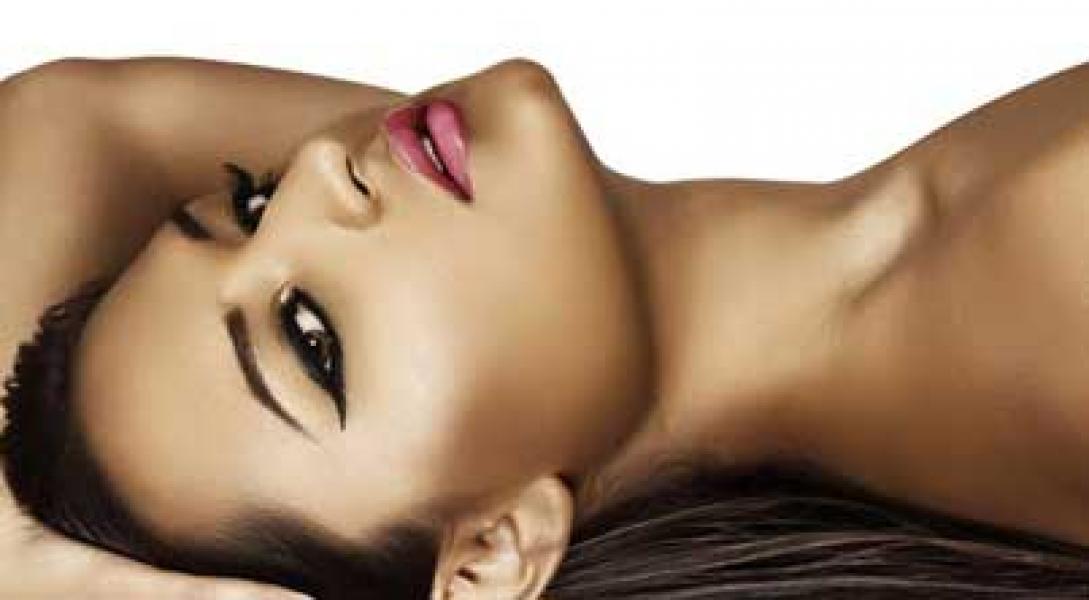 Merawat Leher Lebih Cantik & Tidak Gelap
