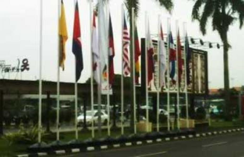 Pemprov Riau Tinjau Kembali Kerjasama Sosek Malindo