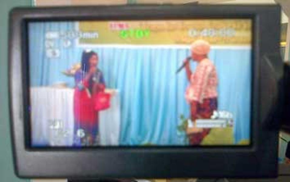 Seorang Nenek Hamil Anak Kesebelas