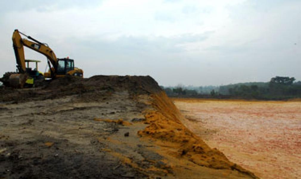 Belum Diganti Rugi, Warga Hadang Alat Berat Proyek Jalan Lingkar Pekanbaru
