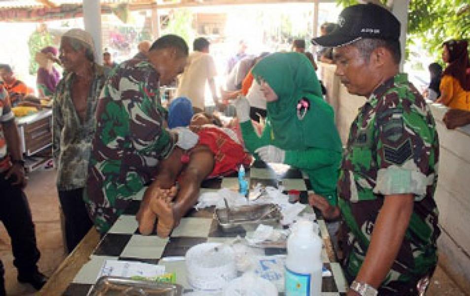 Geliat HUT Korem 031/WB Ke 56, Koramil 05 Peranap Gelar Pengobatan Massal