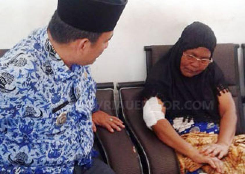IRT Lolos dari Mulut Buaya di Sungai Karya Mukti Rohil