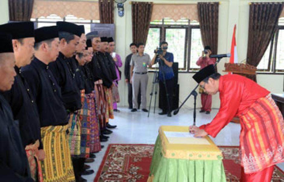 Pengurus LAM Kecamatan Kerinci Kanan Dikukuhkan