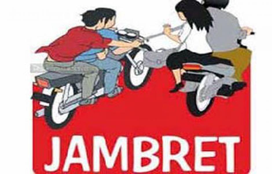 Pulang Bekerja, Pegawai Honorer Dijambret Pengendara Satria FU