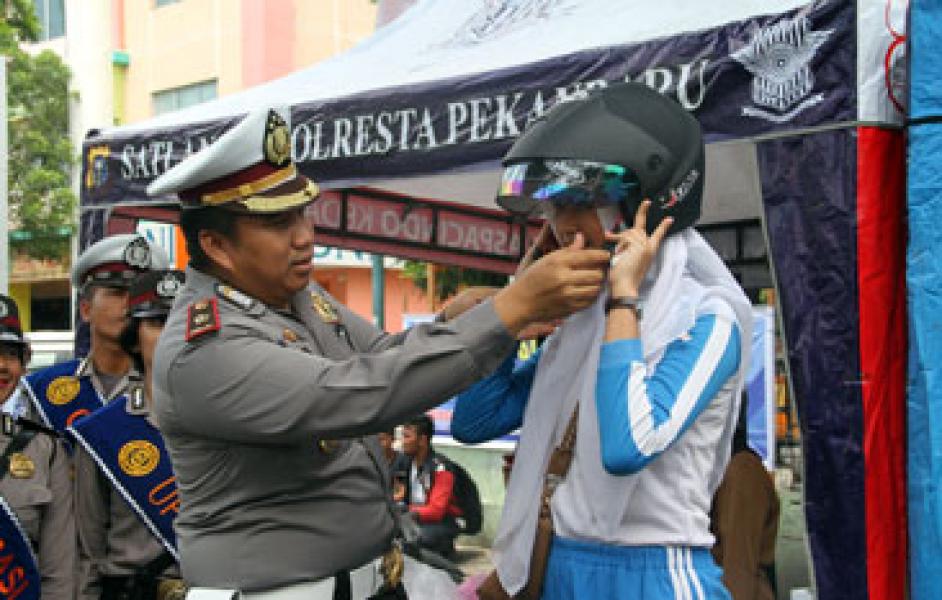 Road Show Edukasi Tertib Lalu Lintas Simpatik 2015