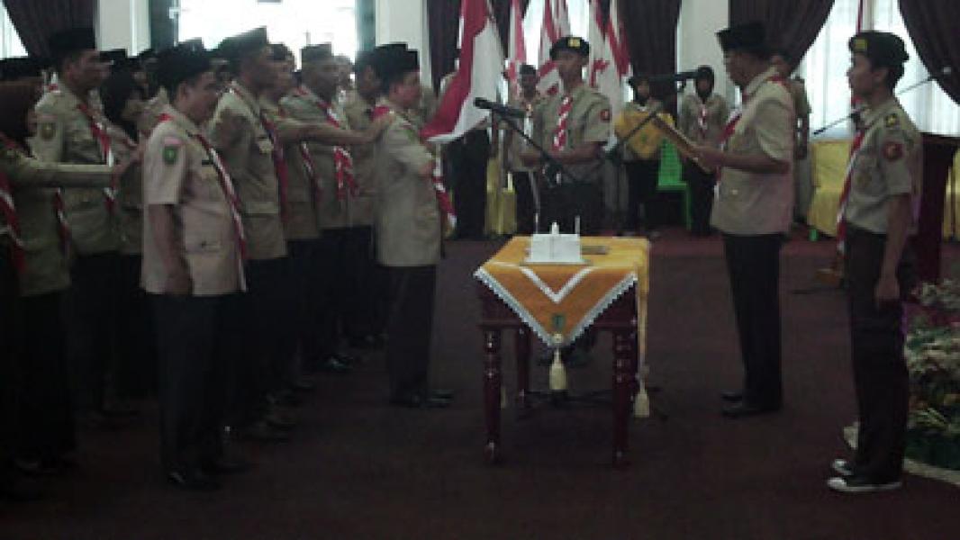 Surya Arfan Resmi Pimpin Kwarcab Pramuka Rohil