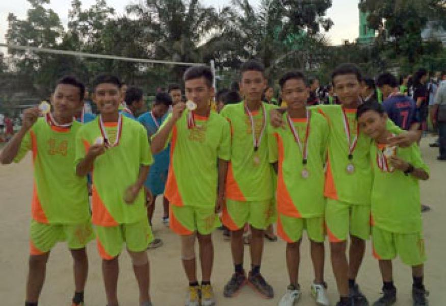 Tim Vollyball Putra SMPN 15 Raih Medali Emas O2SN Kota Pekanbaru