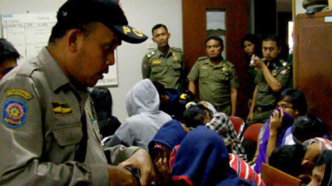 Usai UN, Puluhan Pelajar Bersetubuh dengan Pacarnya