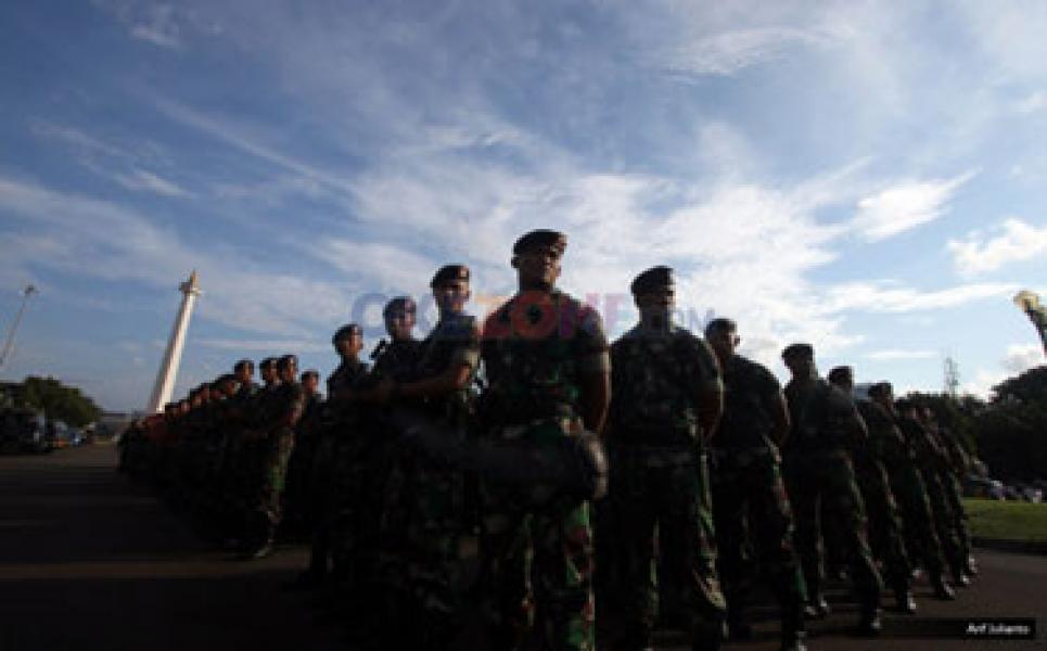Ahok Dituding Manfaatkan Tentara untuk Takut-takuti Warga