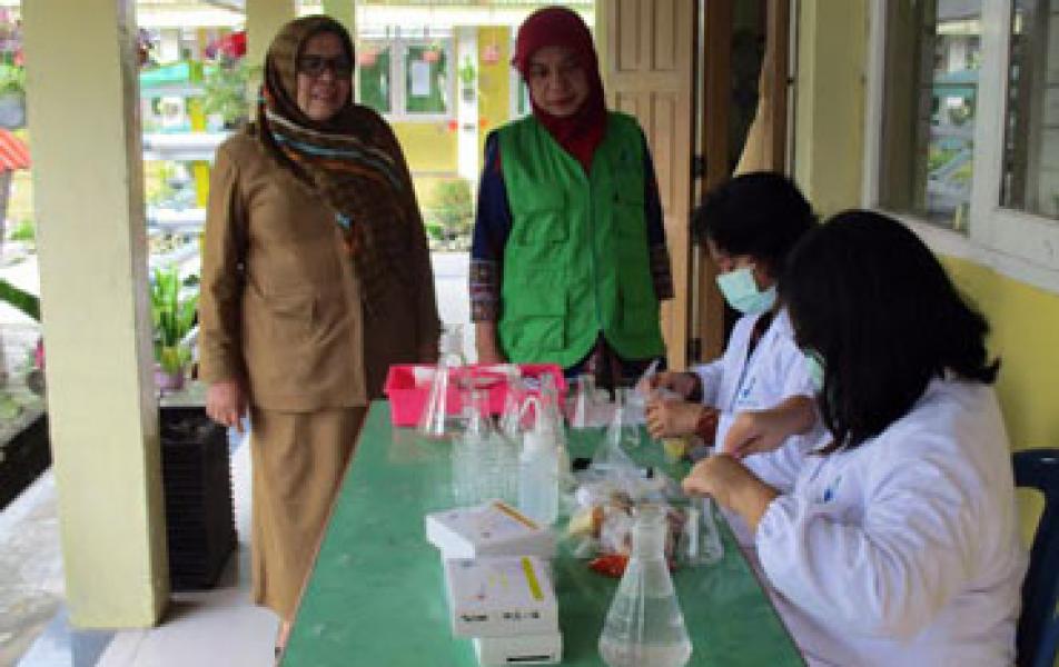 BPOM Sidak Kantin Sehat SMPN 26