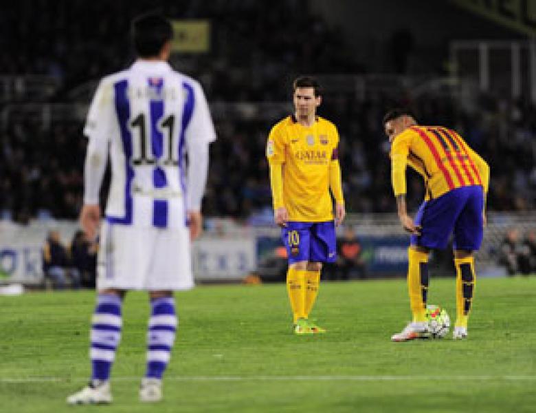Barcelona Tersungkur di Anoeta