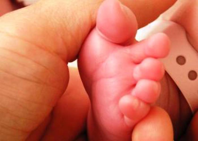 Bayi Perempuan di Pekanbaru Ditinggalkan Ibunya di Klinik Bersalin
