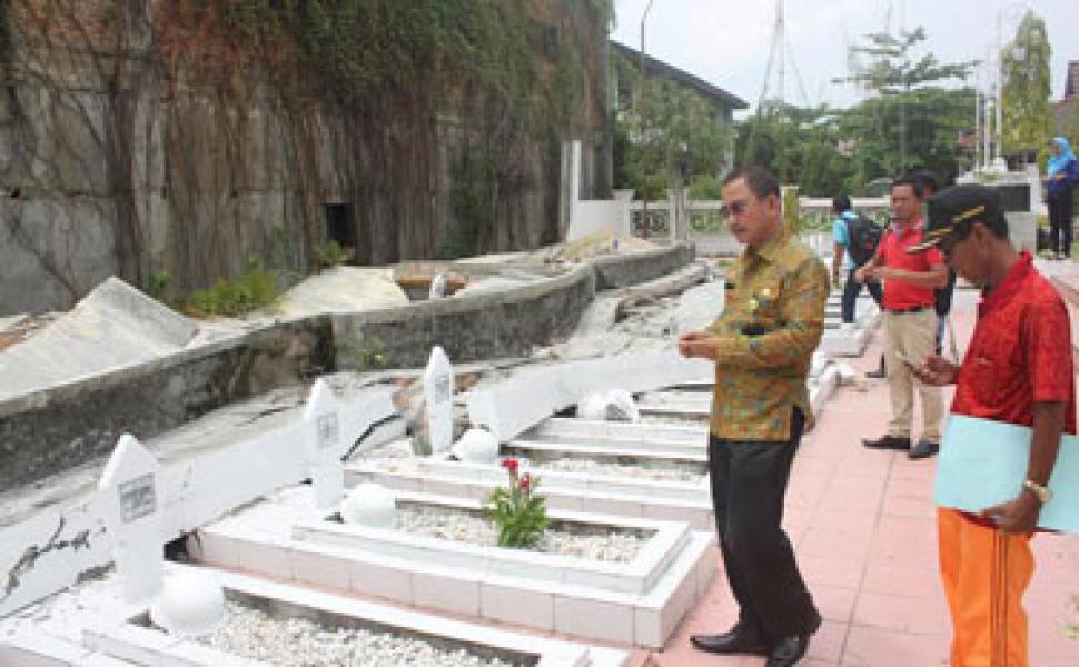 Dinding TMP Kusuma Bakti Rubuh, Sekda: Segera Dibangun Kembali