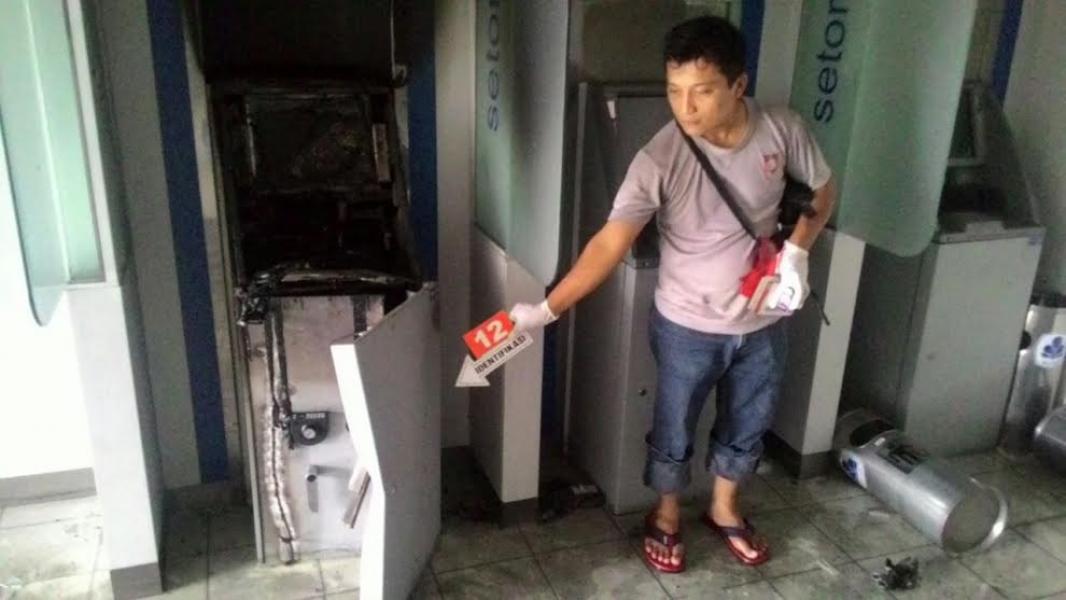 Kawanan Maling Spesialis ATM Gagal Bobol ATM Bank BCA Pekanbaru