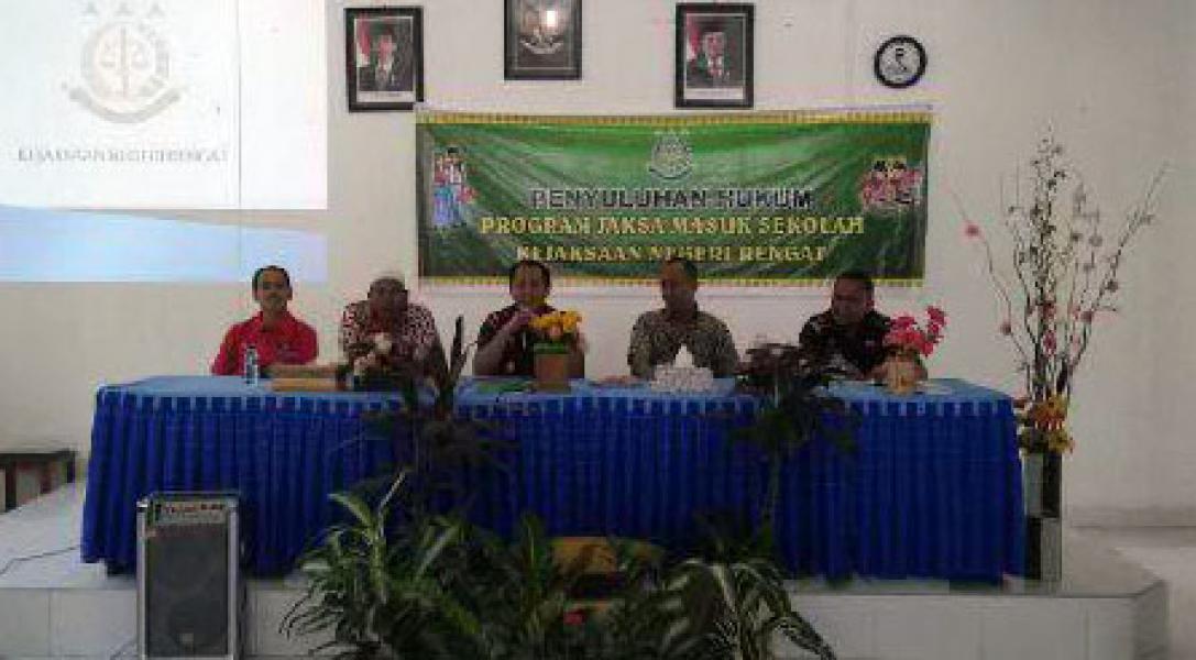 Kejari Rengat Gelar Penyuluhan Hukum Bagi Siswa