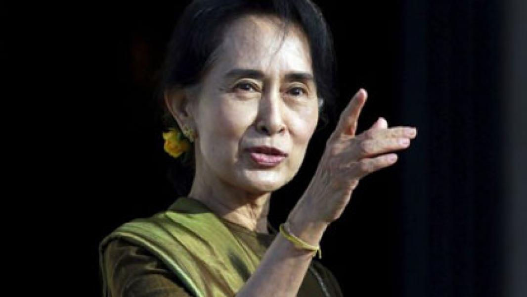 Nobel Perdamaian Suu Kyi Terancam Kontroversi Rohingya
