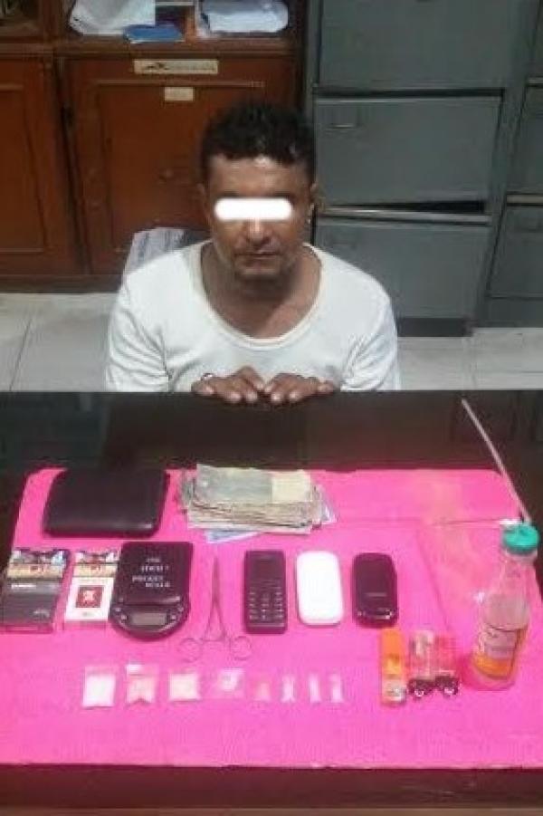 Pengedar Sabu di Tembilahan Diringkus di Rumahnya