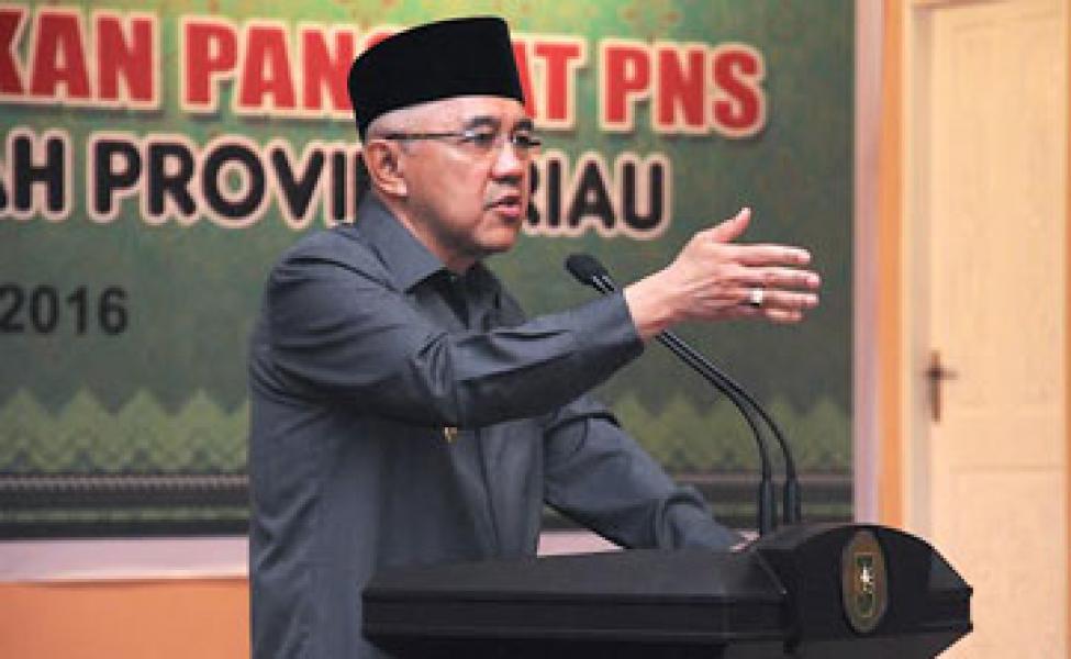 Rekrut Tenaga Profesional, Plt Gubri Minta PNS Update Informasi dan Tekhnologi