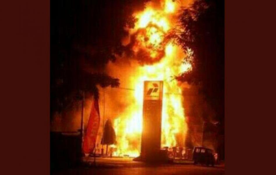 SPBU Jalan Hangtuah Duri Terbakar