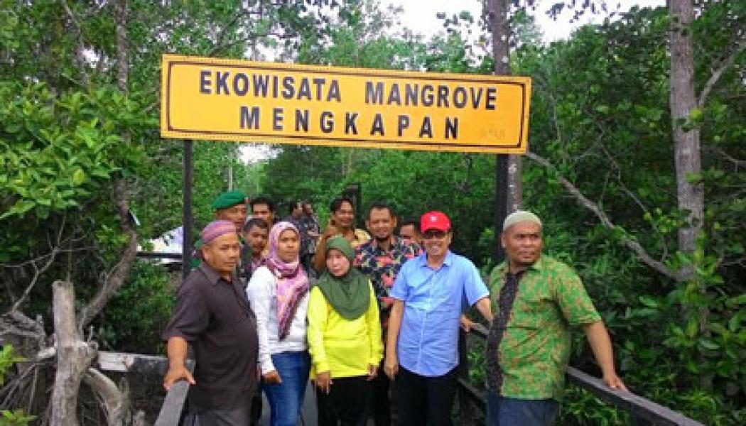 Syamsuar: Kawasan Ekowisata Mangrove Perlu Dikembangkan dan Dilestarikan