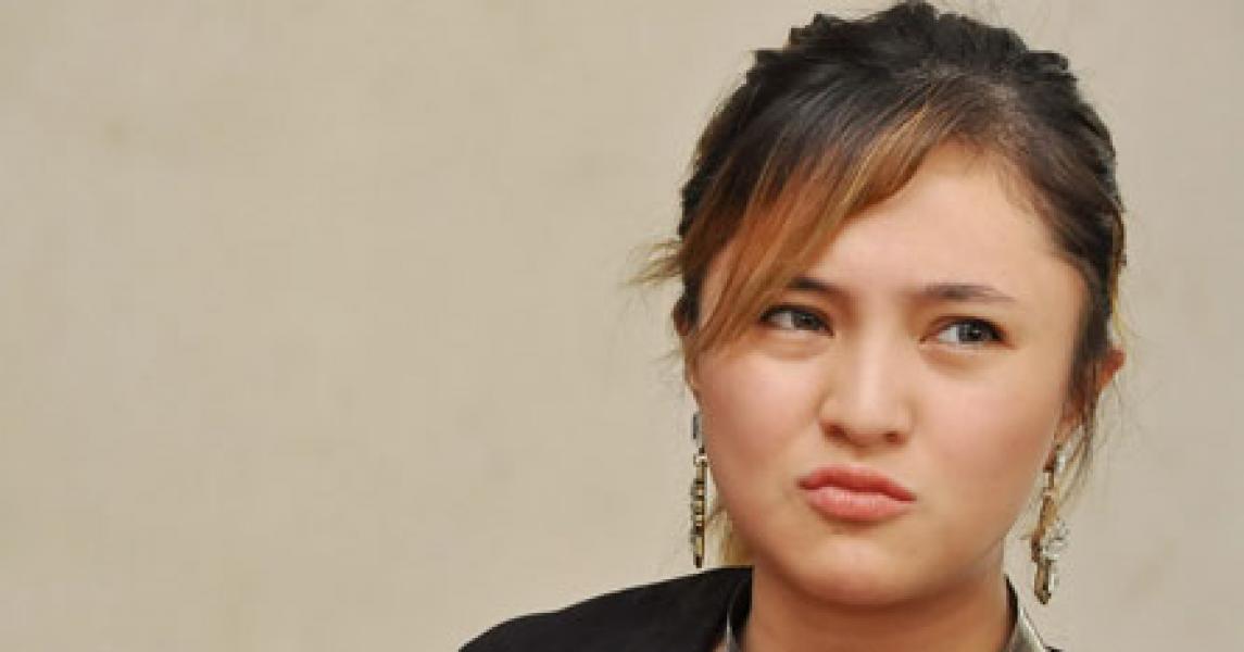 TERHEBOH: Marshanda Bakal Lakoni Adegan Ranjang