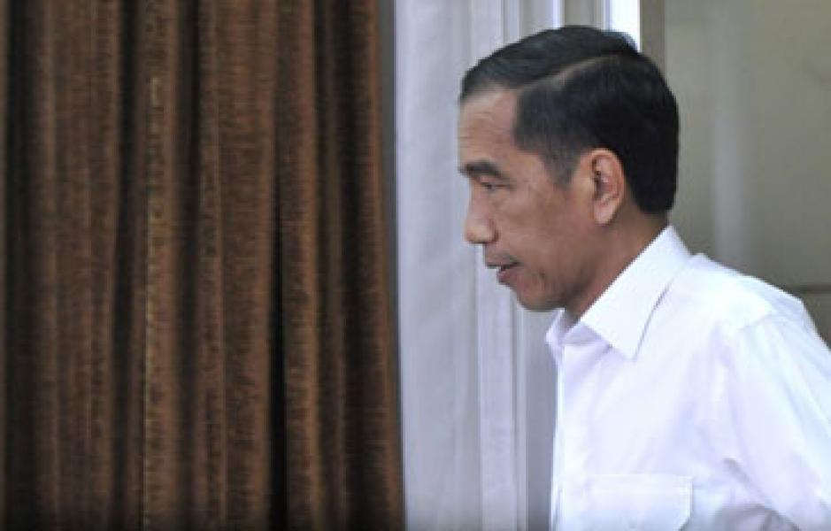 Terbang Pakai Helikopter, Jokowi Pantau Proyek Reklamasi