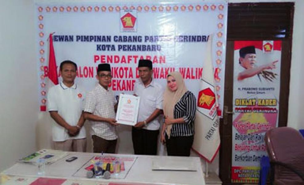 Tim Ade Hartati Ambil Formulir Cawako di Gerindra dan Demokrat