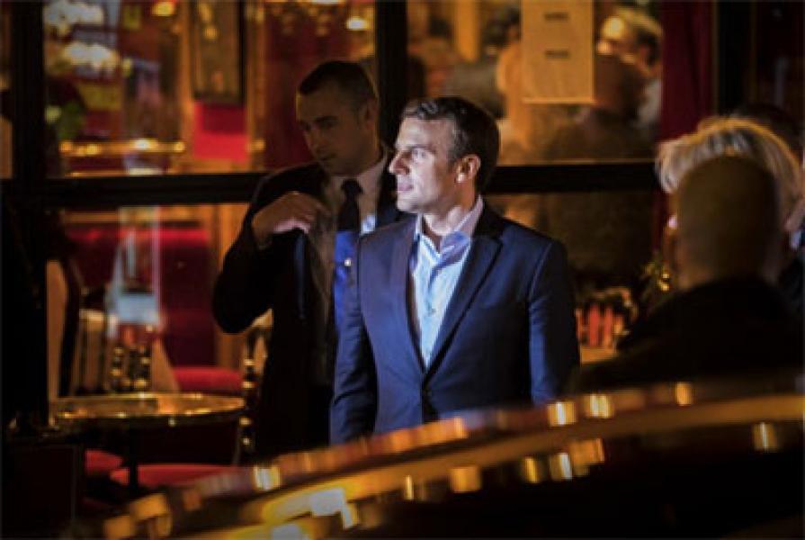 Kisah Cinta ‘Terlarang’ Capres Prancis Emmanuel Macron