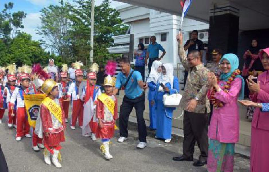 Pj Bupati Kampar: Biarkan Anak Mencari Jati Dirinya