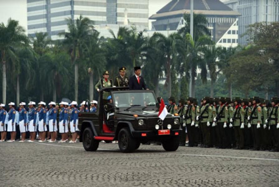 10.000 Wanita TNI dan Polwan Apel Bersama di Monas