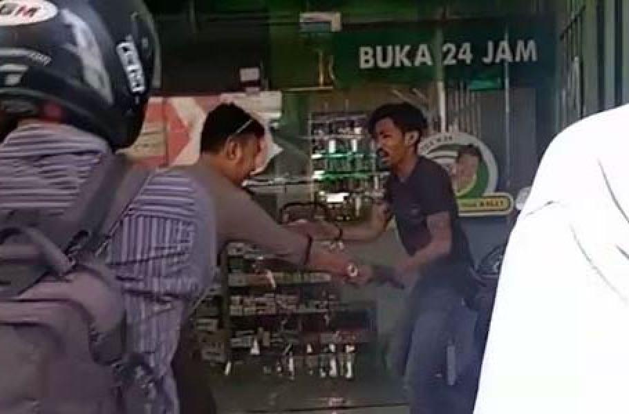 Cerita di Balik Video Viral Polisi Tembak Pemuda yang Sudah Minta Ampun