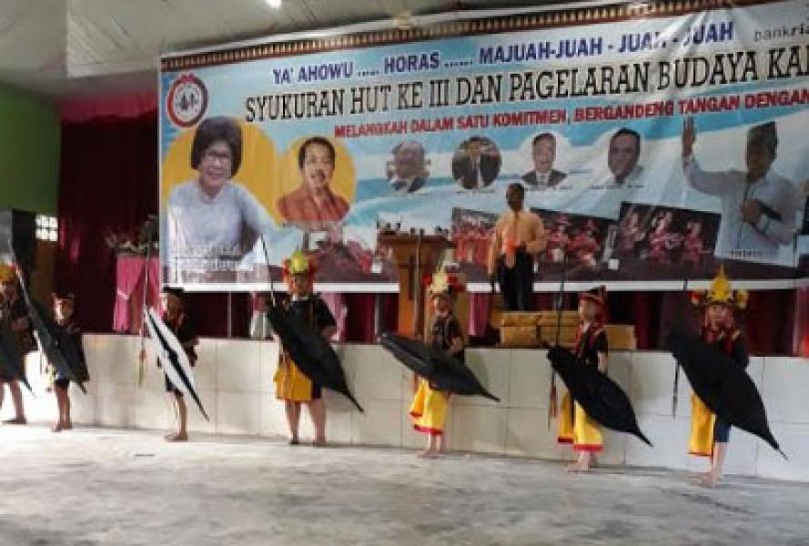 Hadiri HUT Kanita, Rostiuli Purba Didaulat Sebagai Penasehat