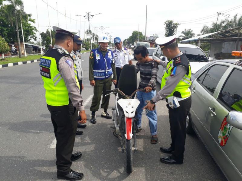 Hari Kedua Operasi Patuh di Pekanbaru, 186 Pengendara Ditilang