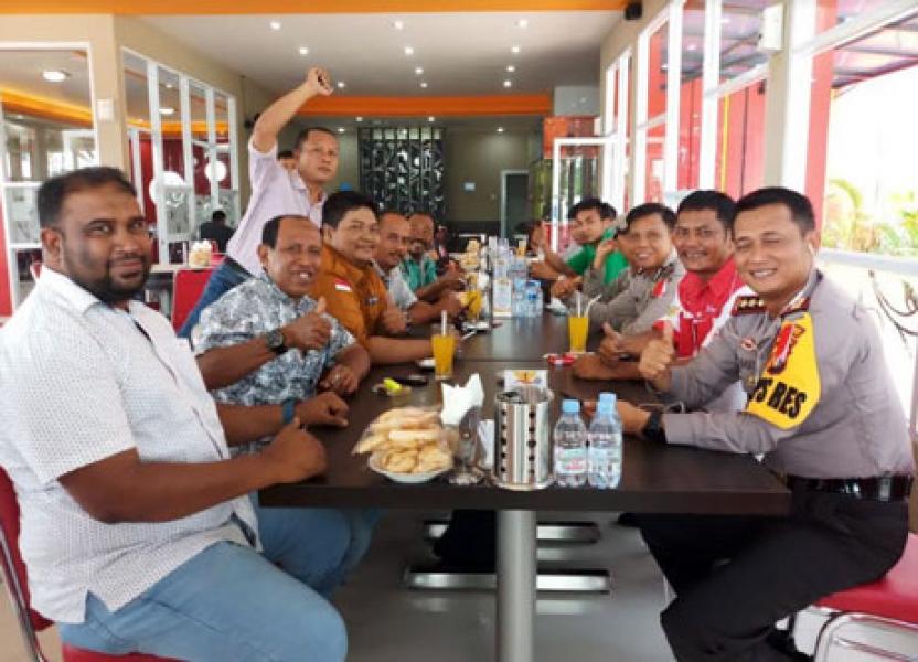 Jelang Sertijab, Kapolres Ajak Wartawan Makan Bersama