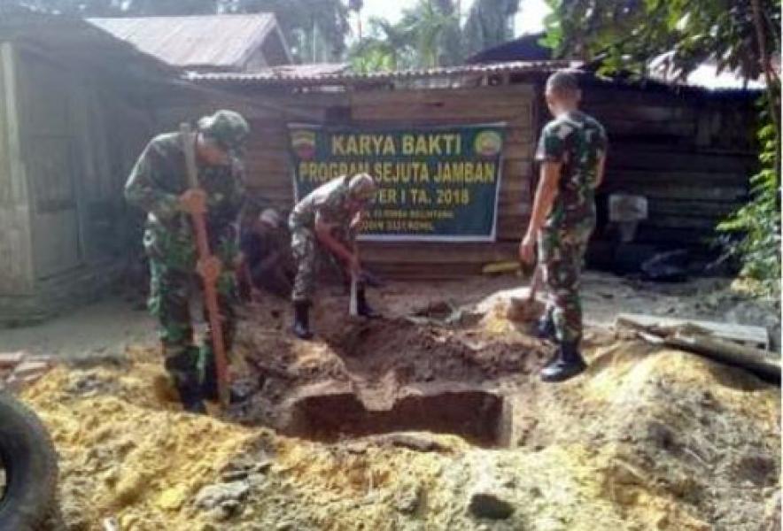 Koramil 05/Rimbo Melintang Laksanakan Pembuatan Jamban Sehat
