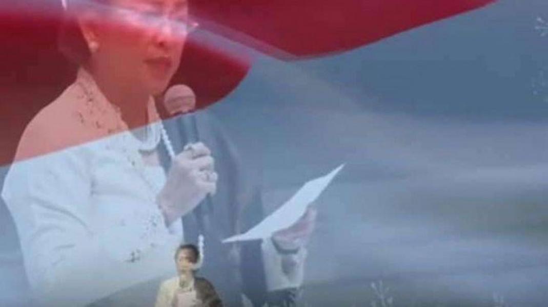 Misteri di Balik Puisi Sukmawati