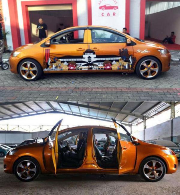 Mobil Muka Dua Ditawar Pengunjung IIMS, Angkanya Bikin Kaget