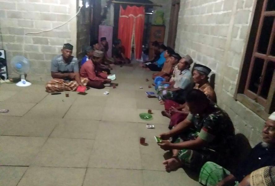 Satgas TMMD ke 101 Kodim 0314/Inhil Hadiri Kenduri Warga