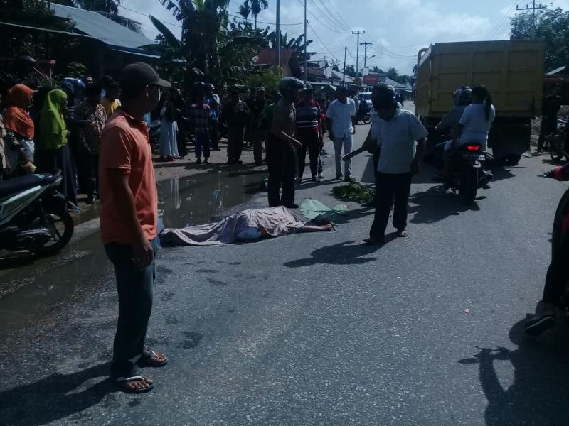 Terlindas Truk Tronton, Pengendara Motor di Kuansing Tewas di Tempat