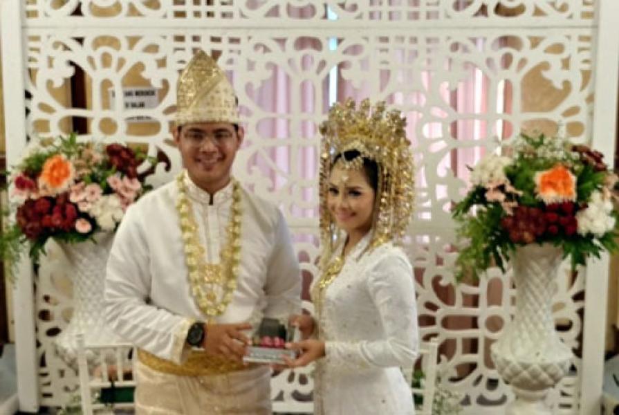 Tokoh Adat: Tak Pantas Pakai Suntiang dengan Kebaya Terbuka