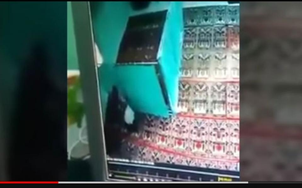 Viral, Sejoli Mesum di Dalam Masjid At Taqwa Salatiga Terekam CCTV