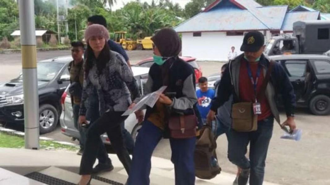 Ditetapkan Tersangka, Ini Sederet Barang Branded Bupati Talaud