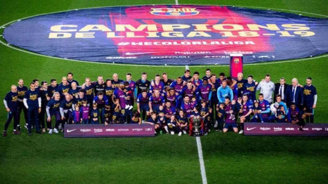 Hasil Lengkap Sepakbola Eropa: Barcelona Resmi Juara, PSG Dibikin Malu