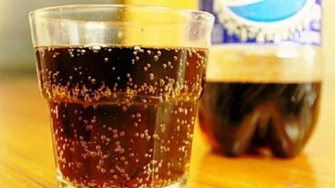 Hindari Makanan dan Minuman Ini Agar Gigi Anda Tetap Sehat