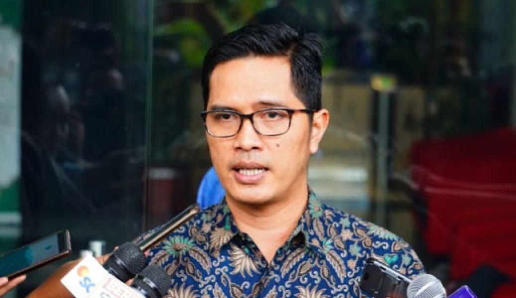 KPK: 13 Mobil Dinas Pemkot Pekanbaru Dikuasai Eks Pejabat