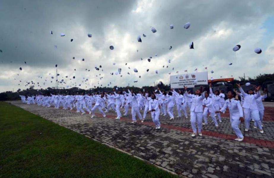 Paramiliter Bakamla Akhiri Latsarmil dengan Sumpah Setia Penjaga Lautan Nusantara 
