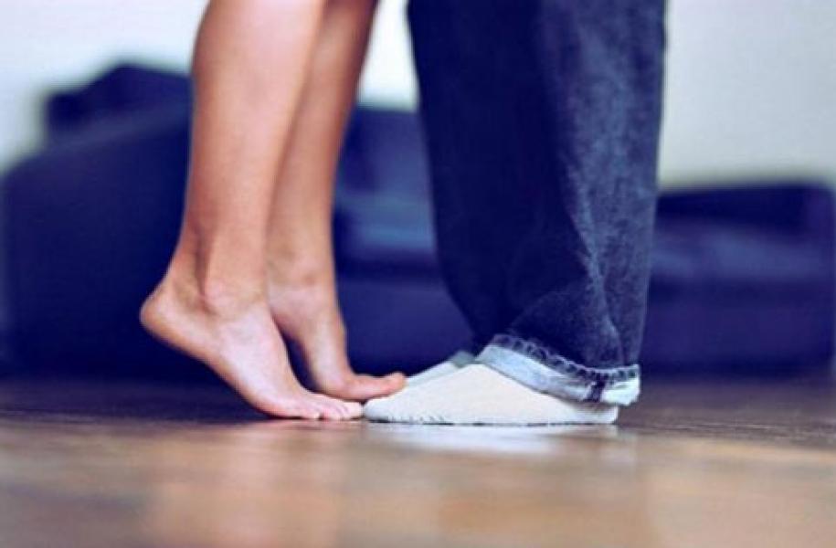 SPG Rokok Terciduk Ngamar dengan Bos di Hotel