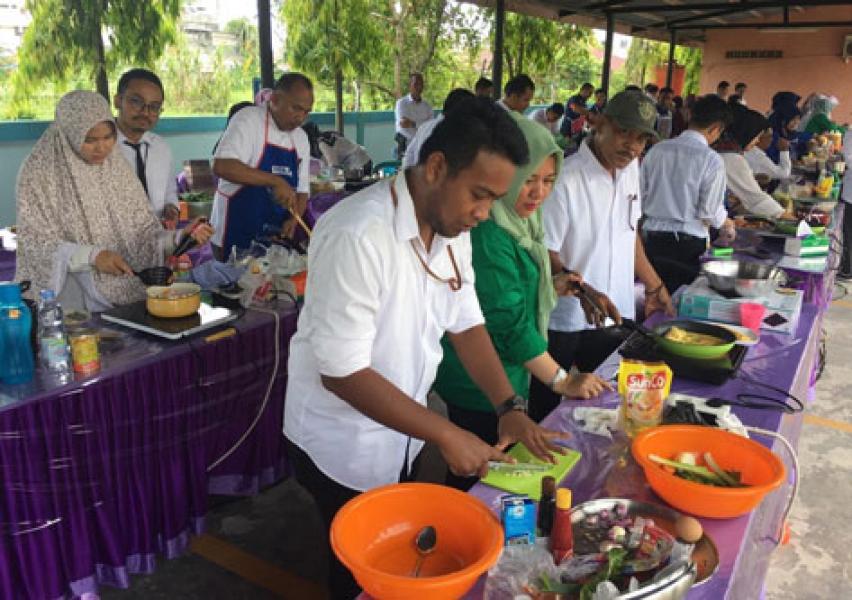 Sosialisasi Kompor Induksi, PLN UP3 Dumai Gelar Lomba Memasak