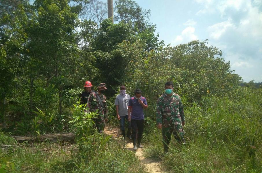 Antispasi Bencana Lain, Babinsa Koramil 03/Bunut Laksanakan Patroli Karlahut